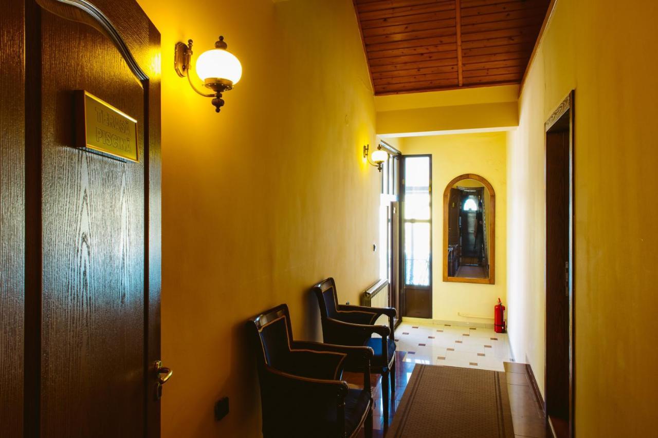 Pensiunea Imperial Târgu-Mureş Extérieur photo