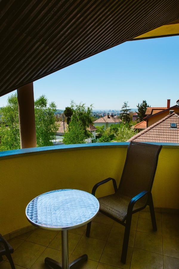 Pensiunea Imperial Târgu-Mureş Extérieur photo