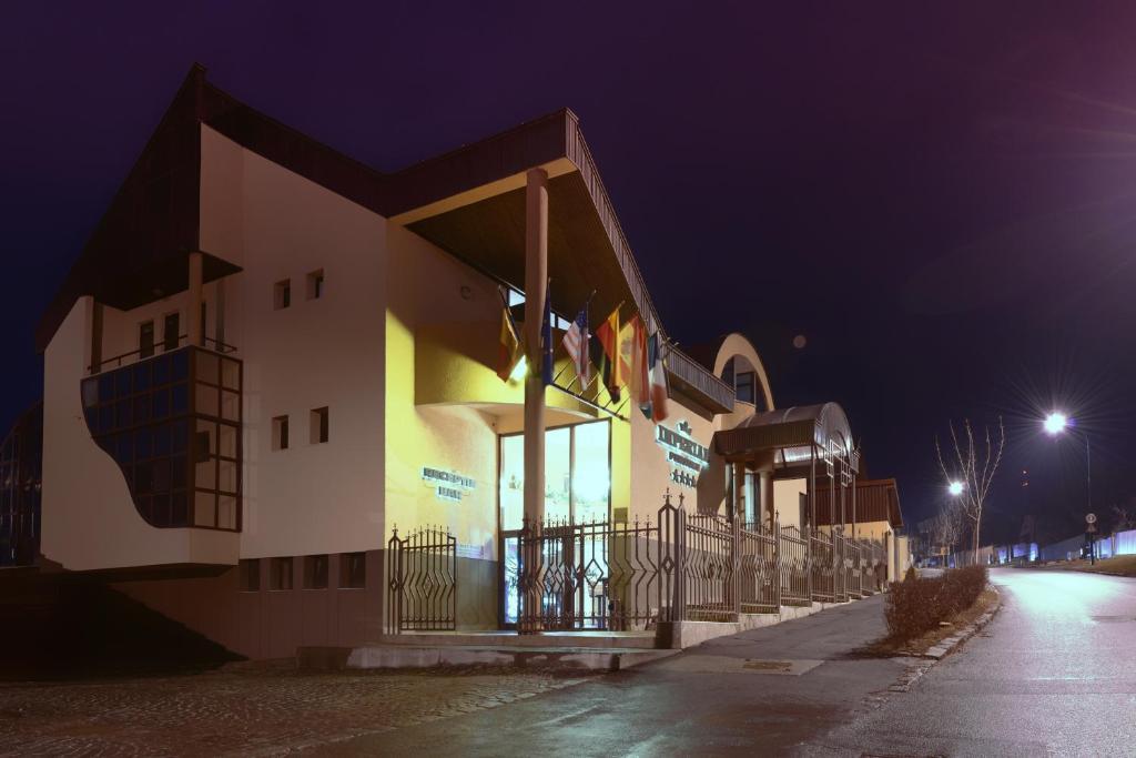 Pensiunea Imperial Târgu-Mureş Extérieur photo